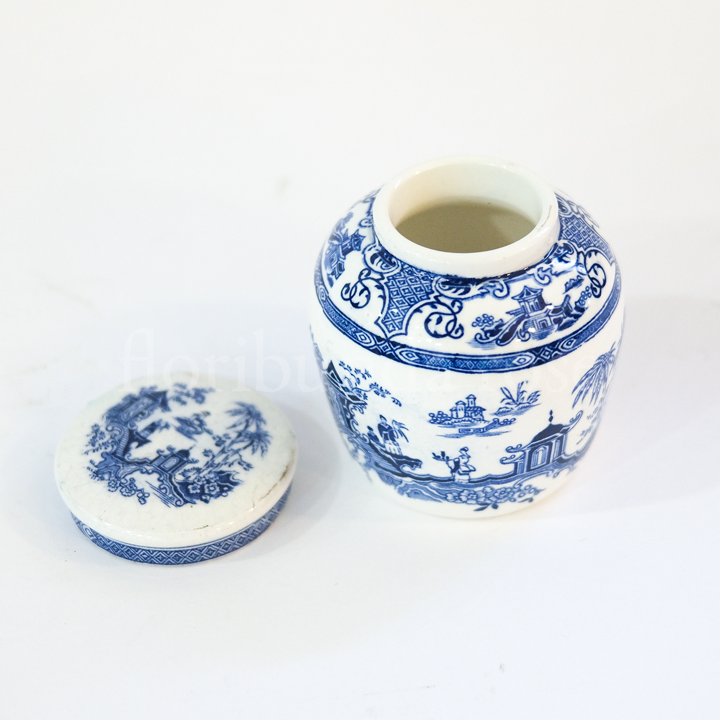 Vintage Blue & White mid sized Ginger Jar/Vase