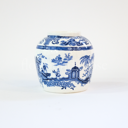 Vintage Blue & White mid sized Ginger Jar/Vase