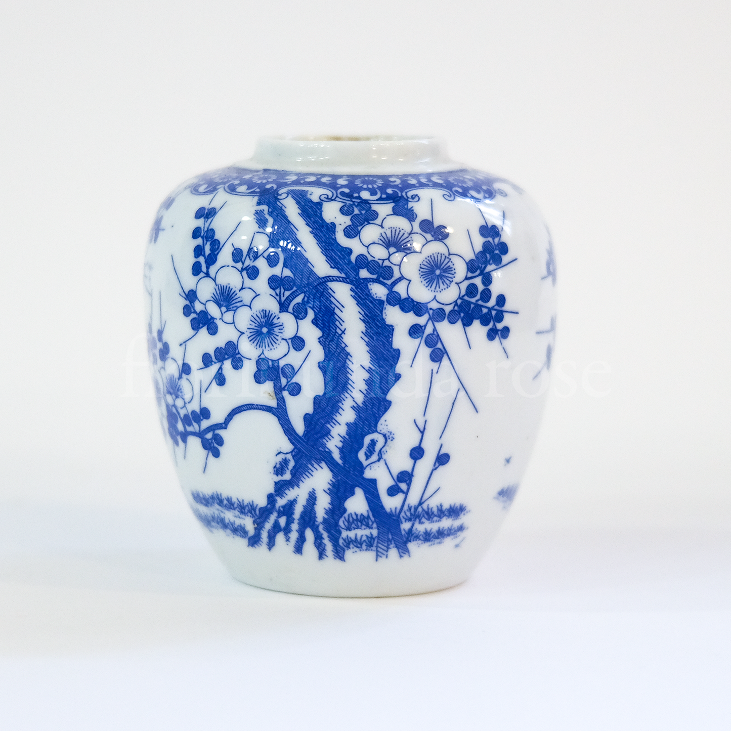 Vintage Blue & White mid sized Ginger Jar/Vase