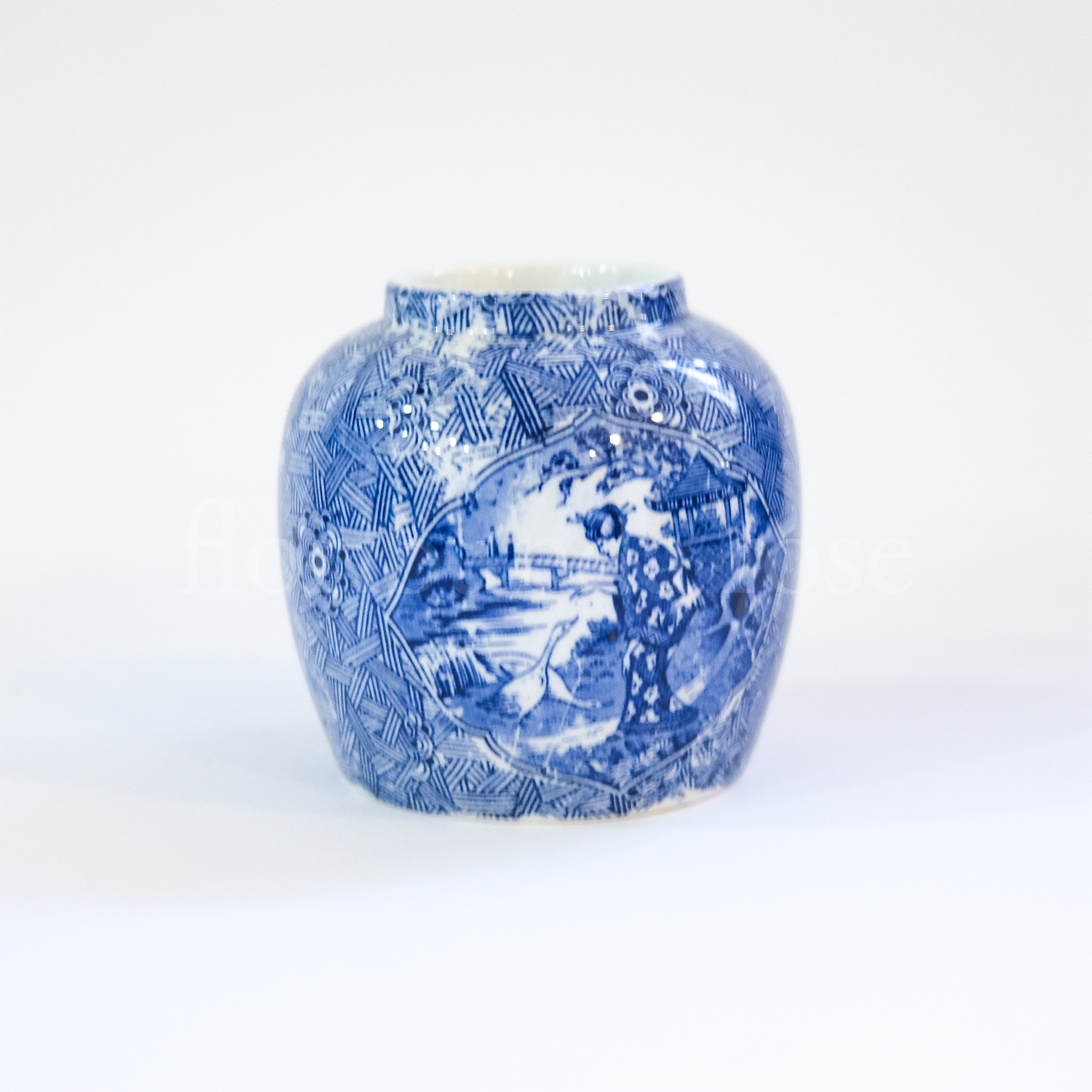 Vintage Blue & White mid sized Vintage Ginger Jar/Vase